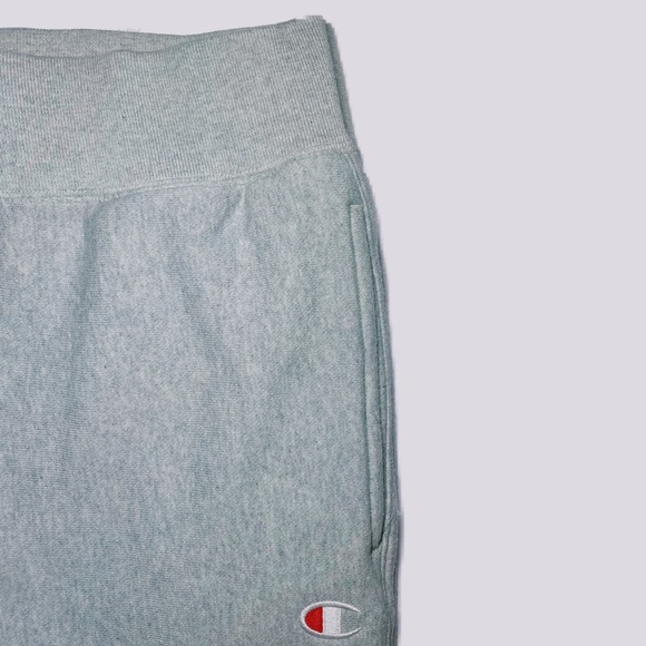 Amazing grey with detailing Champion sweatpants - Picture 3 of 4